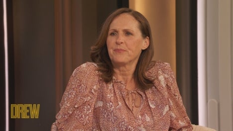 Molly Shannon Opens Up About the Car Crash That Killed Her Mom and Sister When She Was Young