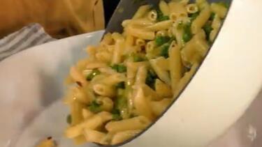 How to Make "Easy Peasy" Gluten-Free Penne Pasta Recipe | The Drew Barrymore Show
