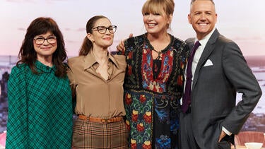 Melissa Peterman Reacts to Viral Story of Nicole Kidman Accidentally Walking in on Costar in His Underwear