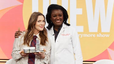 Dermatologist Debunks Sun Damage Myths with Audience Trivia Challenge 